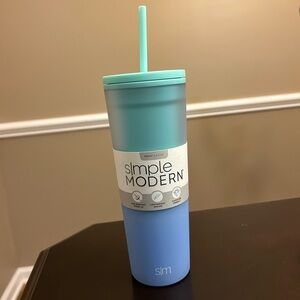 Brand new Simple Modern Tumbler with Straw
